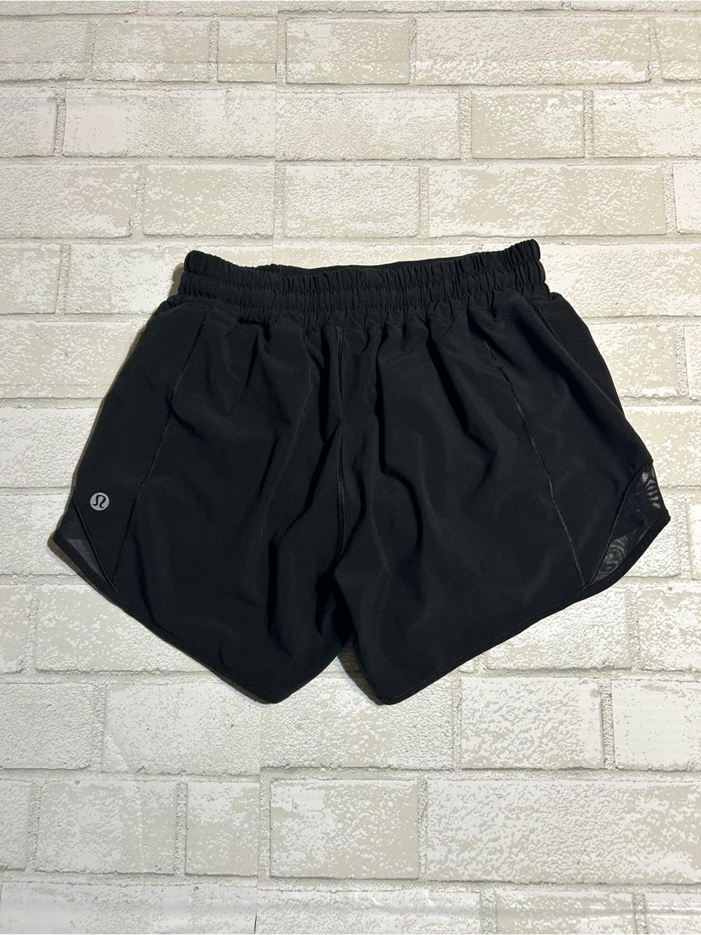 lululemon hottie hot 4 inch Shorts - Picture 2 of 4